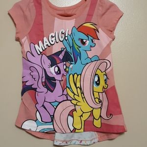 Girls shirt💚5/$25💚